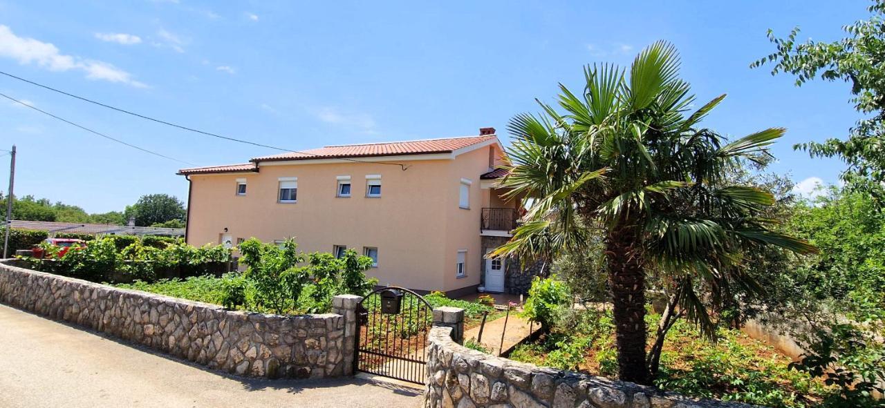 Apartments Pinezic Skrbčići 外观 照片
